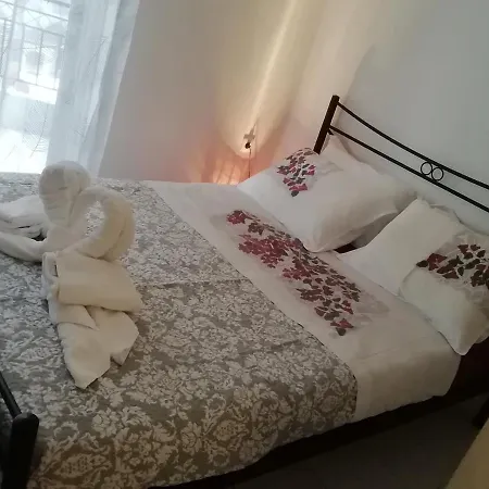 Spacious And Enchanting Dimitropoulos In The Center Of The City Apartmán